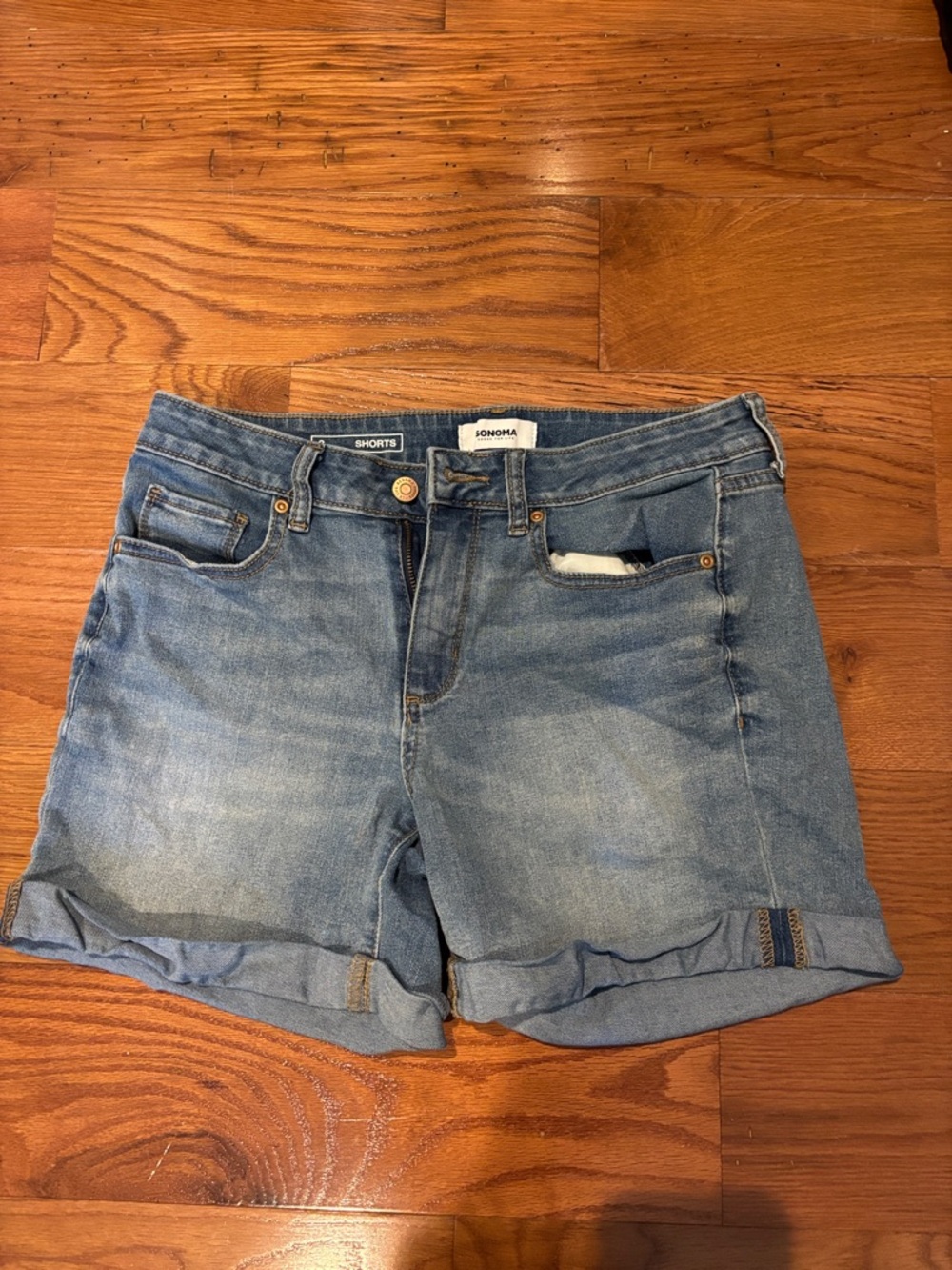Women women’s Sonoma jean shorts size 8